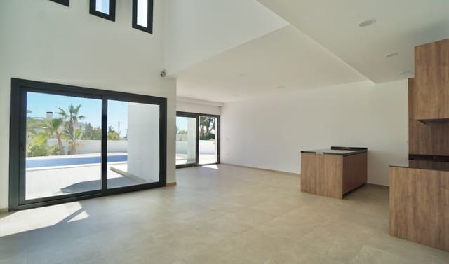 3 sovrum Villa till salu i Benissa med pool garage - 1 175 000 € (Ref: 8826056)