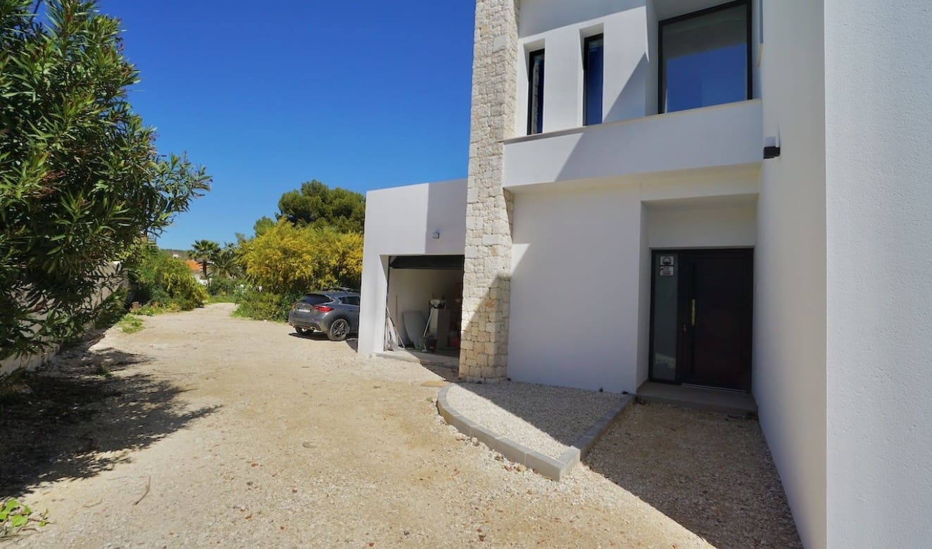 3 sovrum Villa till salu i Benissa med pool garage - 1 175 000 € (Ref: 8826056)