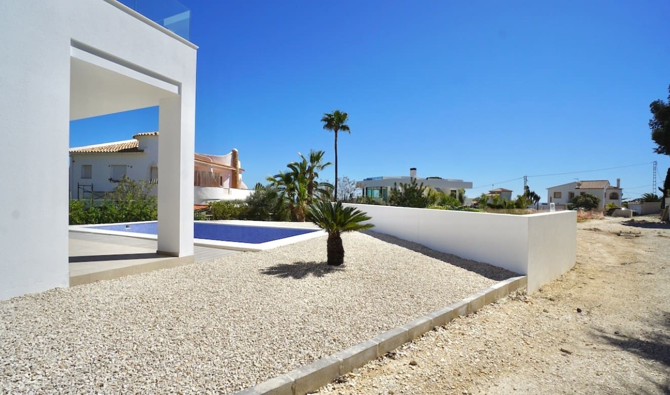 3 sovrum Villa till salu i Benissa med pool garage - 1 175 000 € (Ref: 8826056)