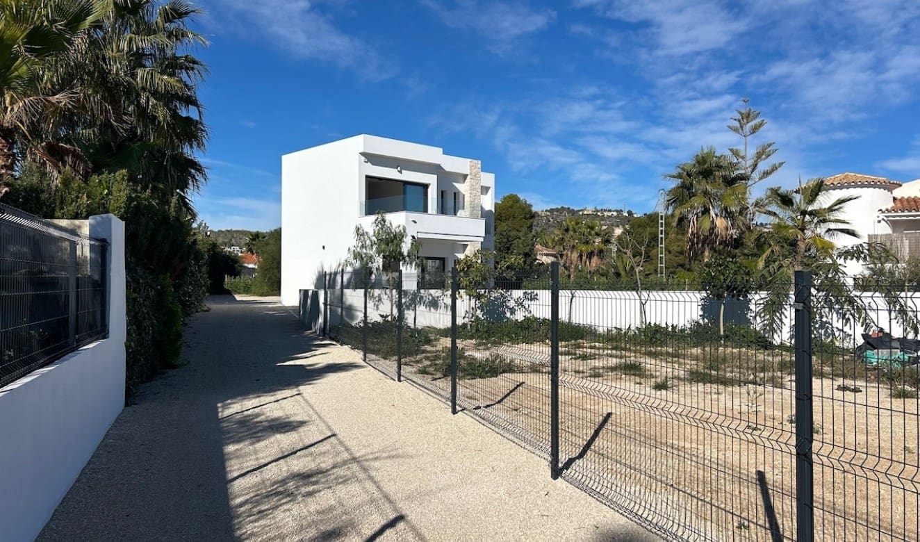 3 sovrum Villa till salu i Benissa med pool garage - 1 175 000 € (Ref: 8826056)