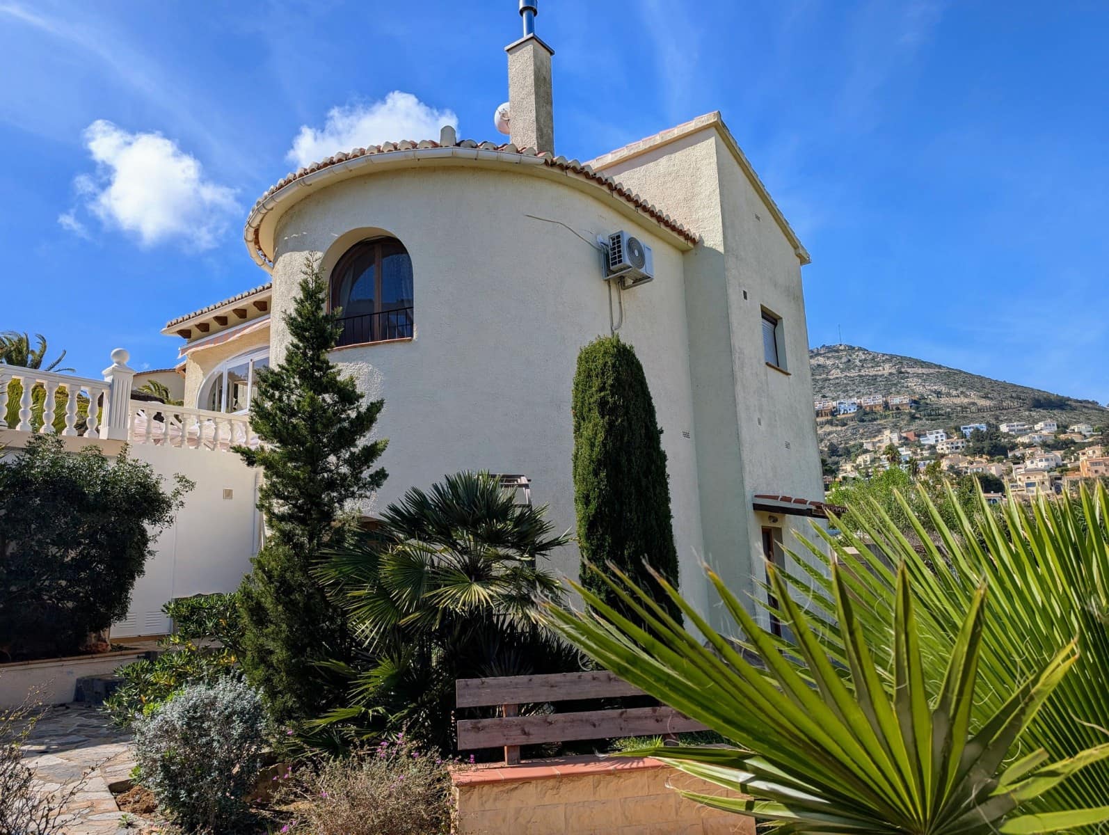 3 slaapkamer Villa te koop in Cumbre del Sol met zwembad garage - € 519.000 (Ref: 8874443)