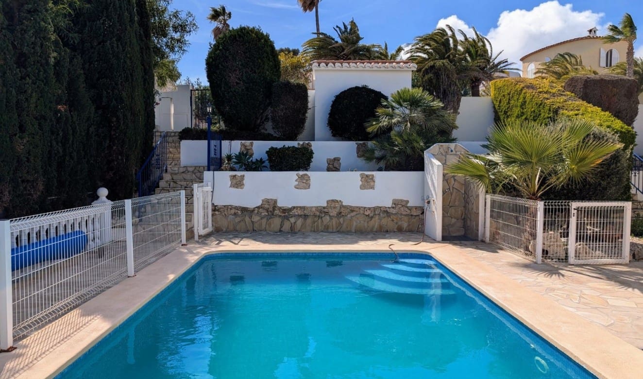 3 slaapkamer Villa te koop in Cumbre del Sol met zwembad - € 499.000 (Ref: 8874443)