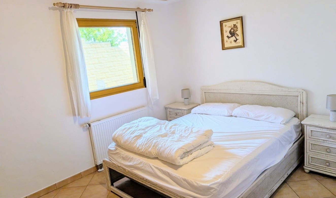 3 slaapkamer Villa te koop in Cumbre del Sol met zwembad - € 499.000 (Ref: 8874443)