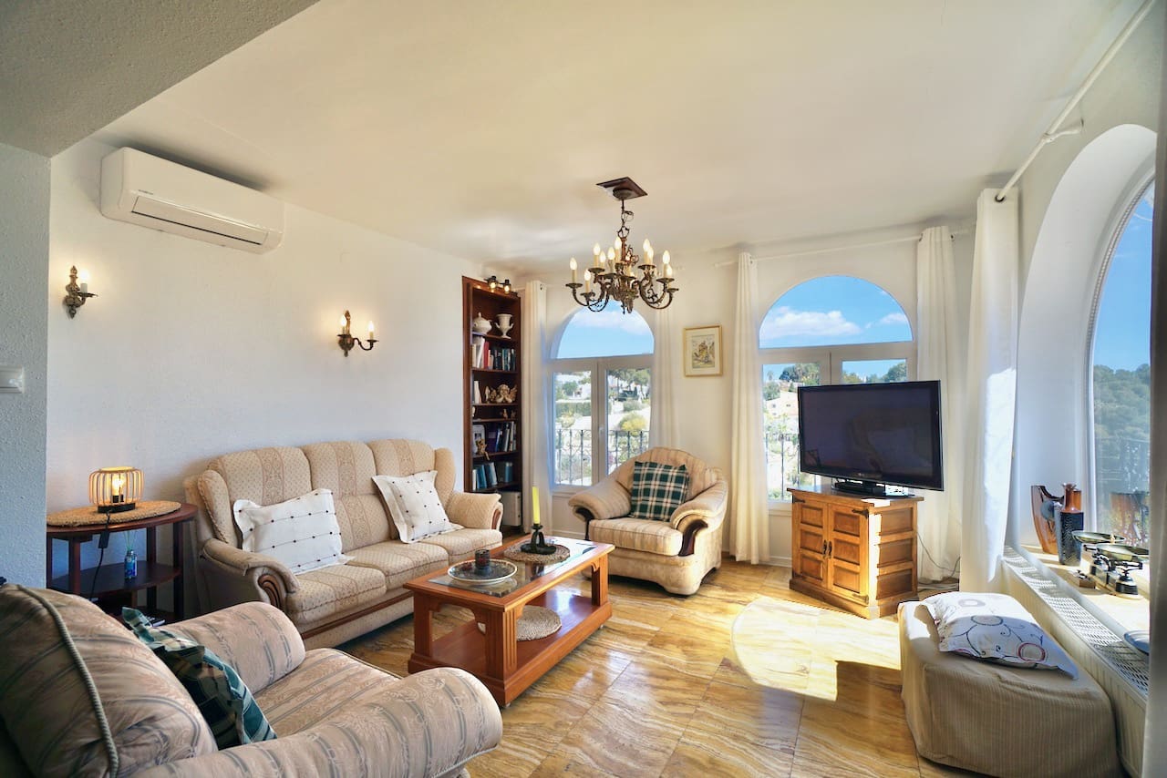 4 bedroom Villa for sale in Benissa with pool garage - € 595,000 (Ref: 8904964)