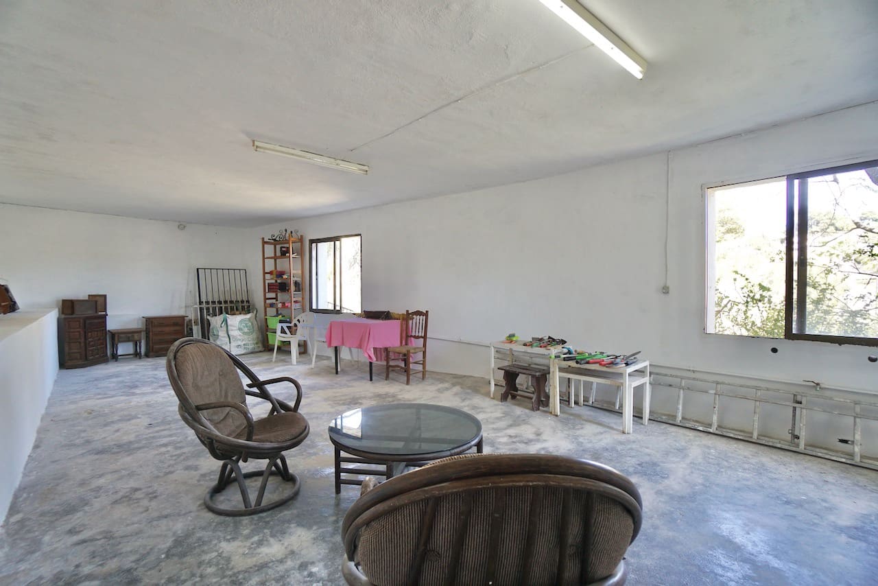 4 bedroom Villa for sale in Benissa with pool garage - € 595,000 (Ref: 8904964)