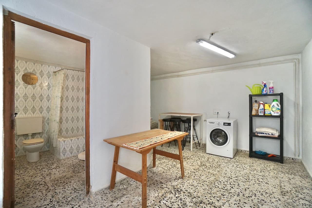 4 bedroom Villa for sale in Benissa with pool garage - € 595,000 (Ref: 8904964)