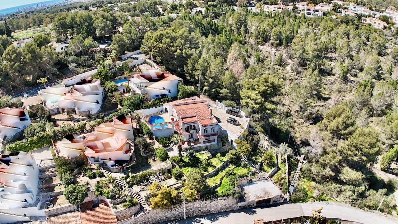 4 bedroom Villa for sale in Benissa with pool garage - € 595,000 (Ref: 8904964)