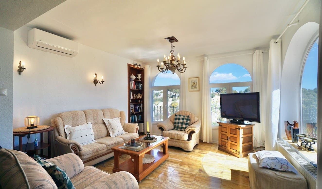 4 bedroom Villa for sale in Benissa with pool garage - € 595,000 (Ref: 8904964)