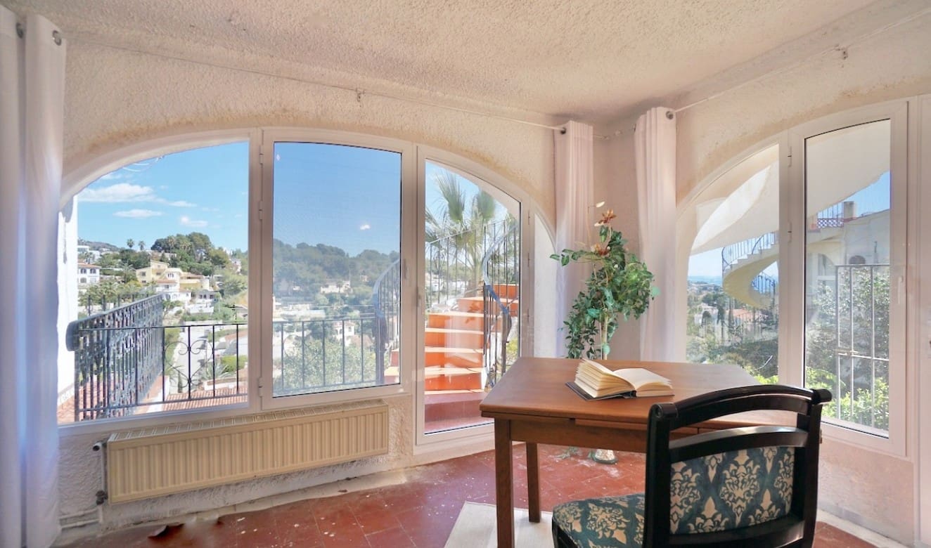 4 bedroom Villa for sale in Benissa with pool garage - € 595,000 (Ref: 8904964)