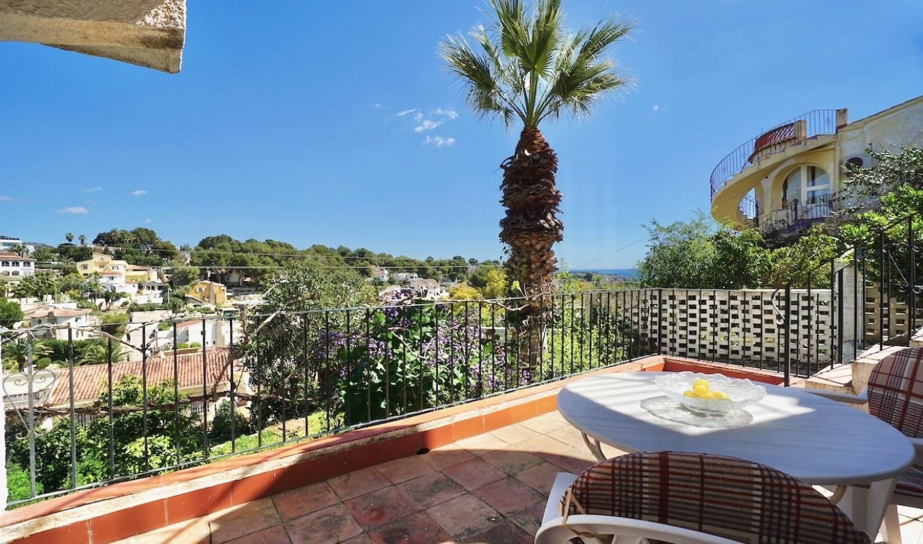 4 bedroom Villa for sale in Benissa with pool garage - € 595,000 (Ref: 8904964)