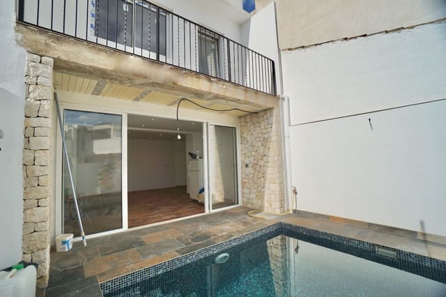 4 soveværelse Byhus til salg i Benitachell / Benitatxell med swimmingpool - € 360.750 (Ref: 8967439)