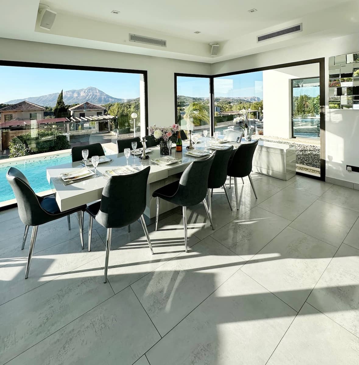 5 soveværelse Villa til salg i Javea / Xabia med swimmingpool - € 2.350.000 (Ref: 8992817)