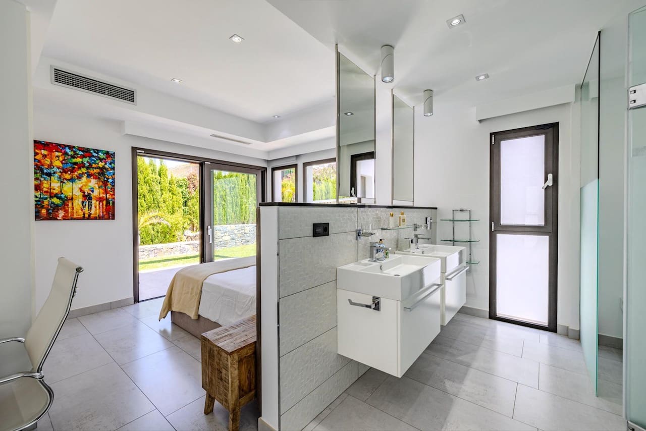 5 soveværelse Villa til salg i Javea / Xabia med swimmingpool - € 2.350.000 (Ref: 8992817)