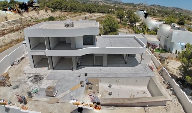 4 soveværelse Villa til salg i Moraira, Teulada-Moraira med swimmingpool garage - € 1.850.000 (Ref: 9002505)