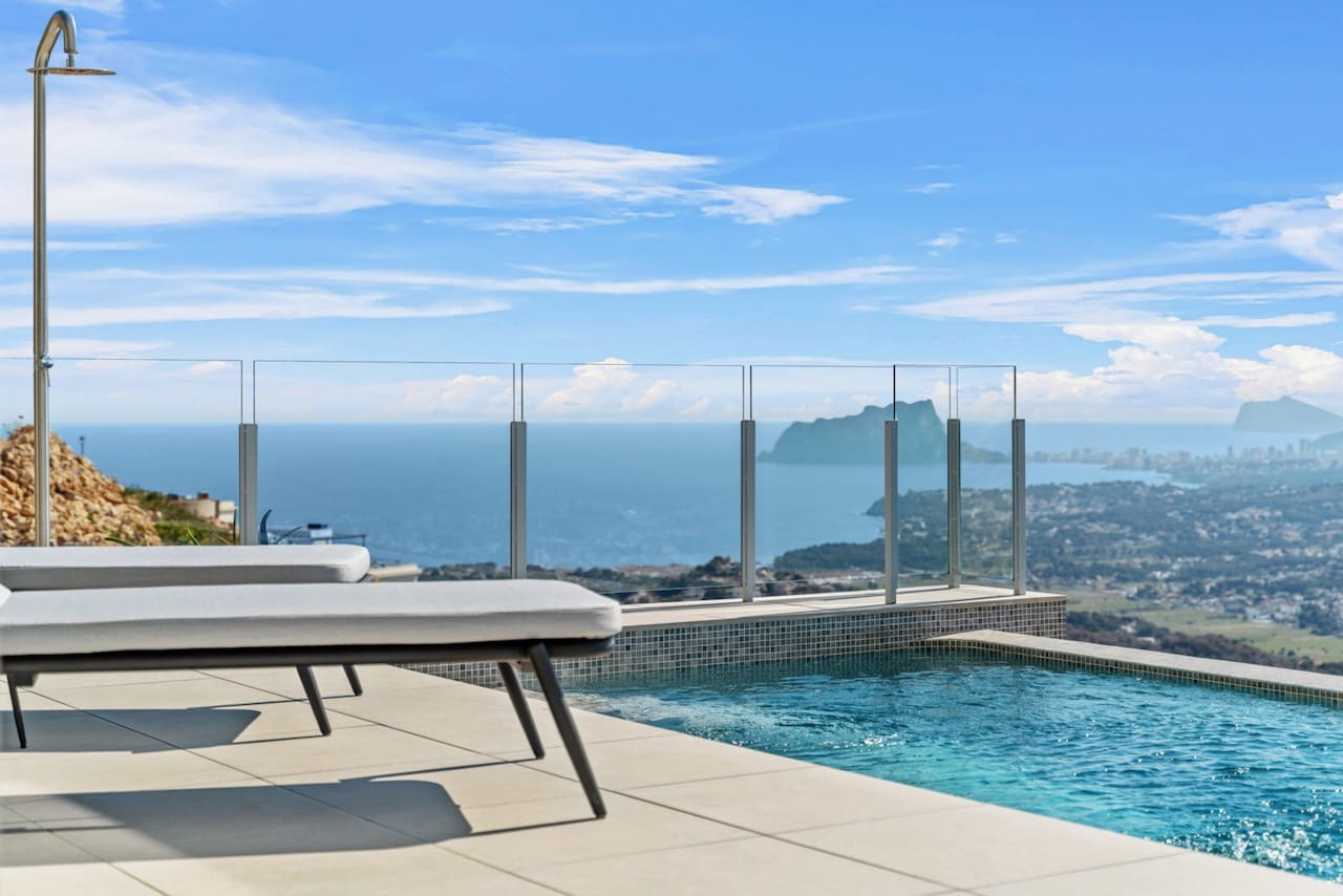 3 chambre Villa/Maison à vendre à Cumbre del Sol avec piscine - 1 600 850 € (Ref: 9033358)