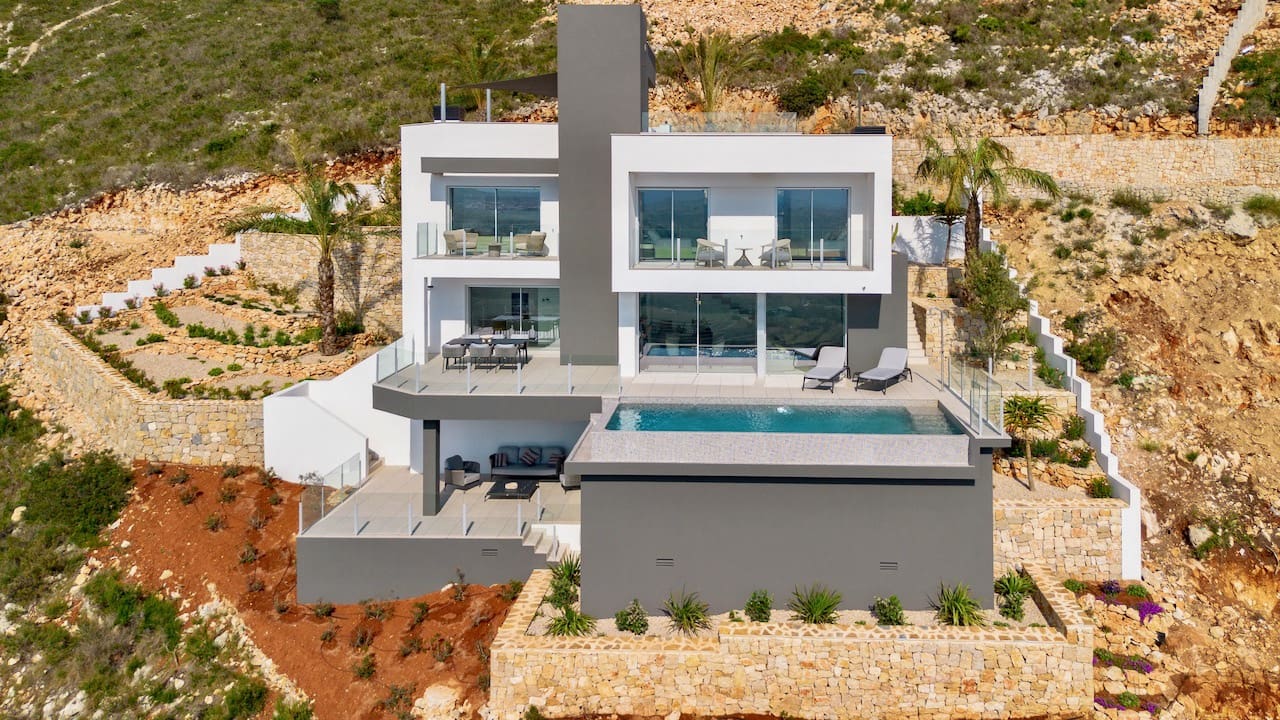 3 chambre Villa/Maison à vendre à Cumbre del Sol avec piscine - 1 600 850 € (Ref: 9033358)