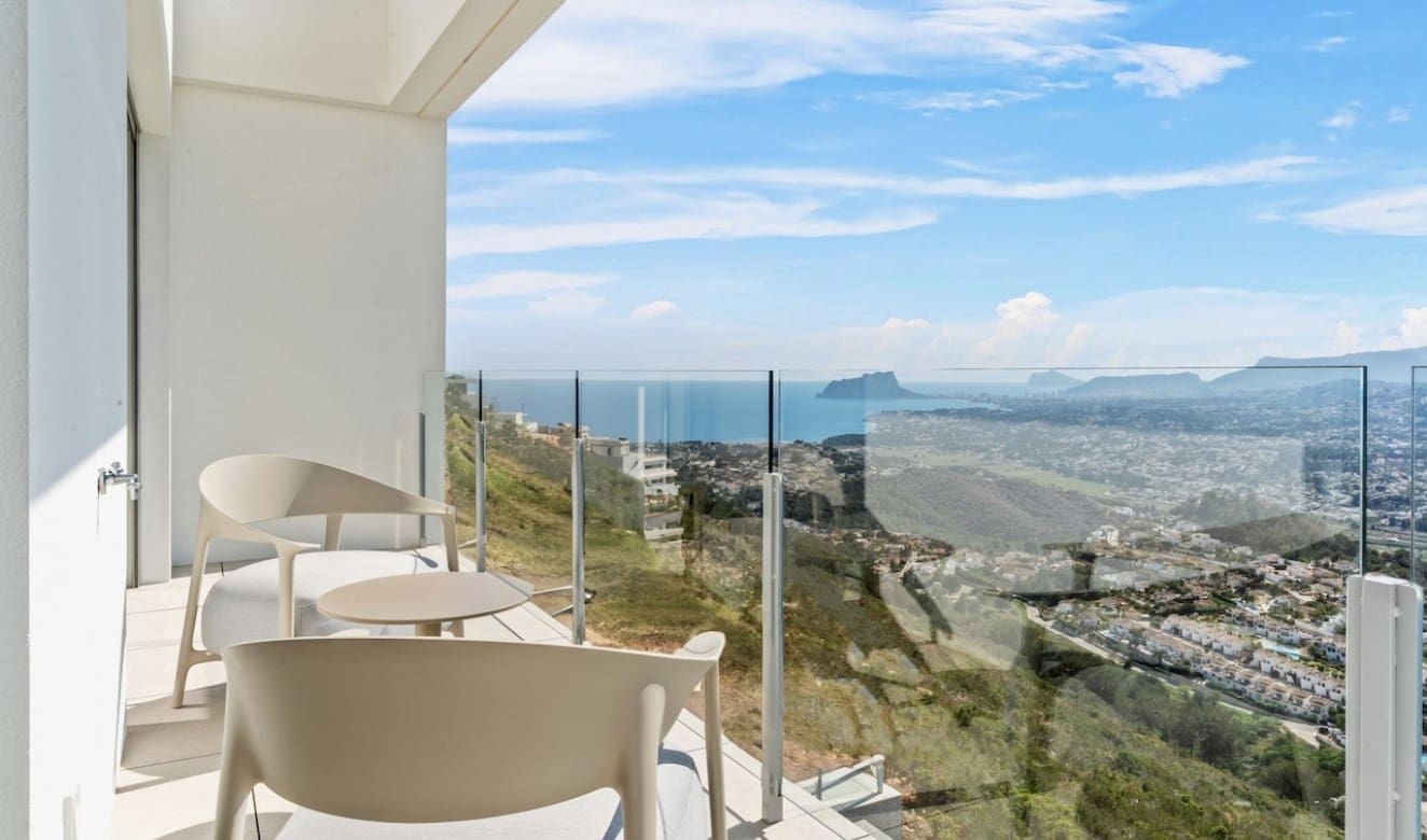 3 makuuhuone Huvila myytävänä paikassa Cumbre del Sol mukana uima-altaan - 1 600 850 € (Ref: 9033358)