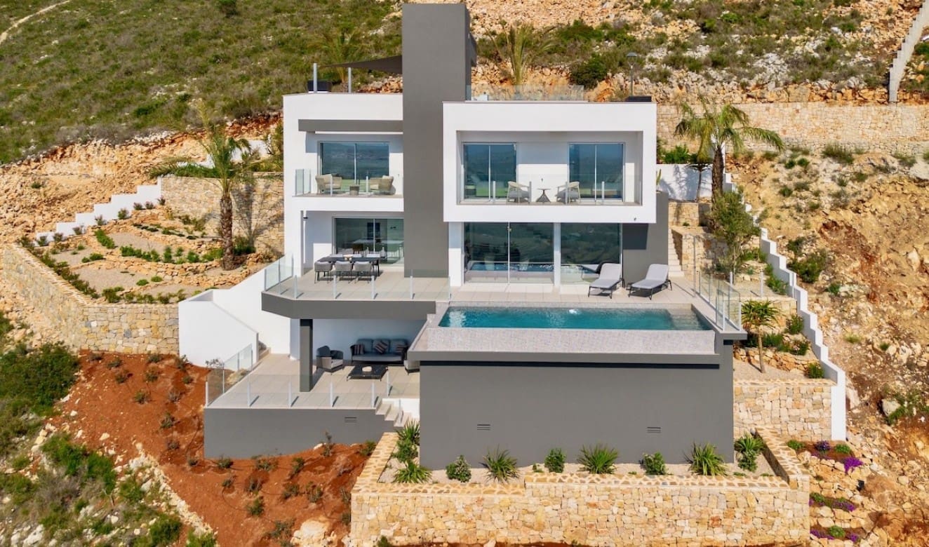 3 makuuhuone Huvila myytävänä paikassa Cumbre del Sol mukana uima-altaan - 1 600 850 € (Ref: 9033358)