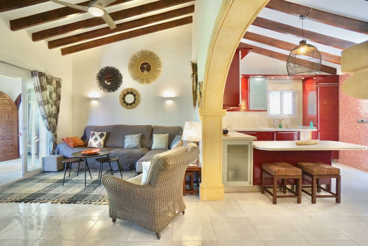 4 slaapkamer Villa te koop in Moraira met zwembad - € 695.000 (Ref: 9053617)