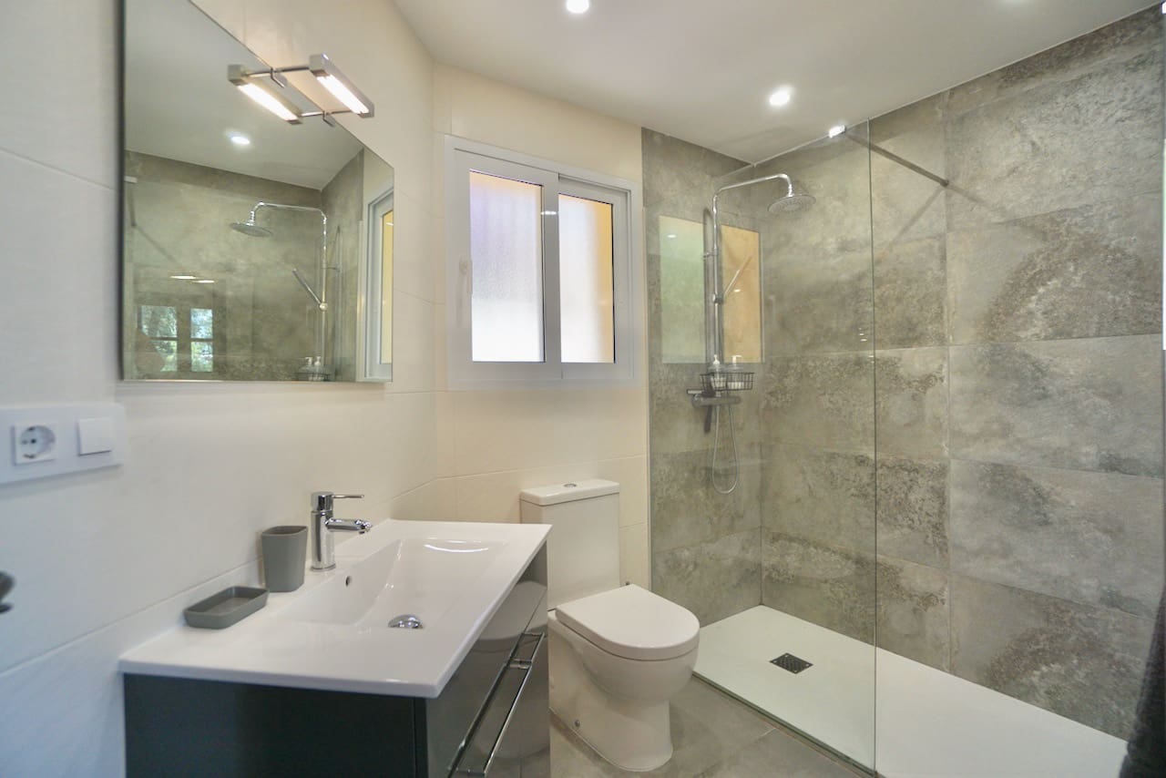 4 slaapkamer Villa te koop in Moraira met zwembad - € 695.000 (Ref: 9053617)