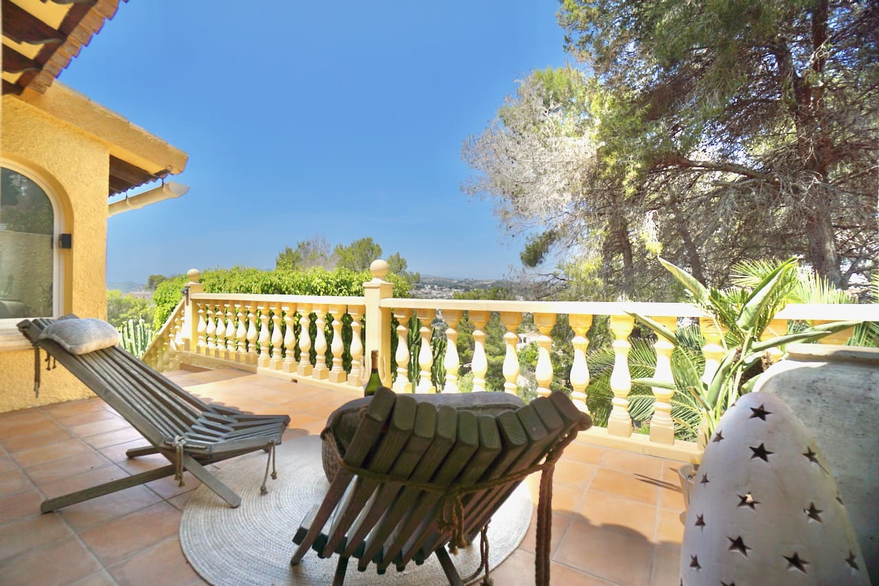 4 slaapkamer Villa te koop in Moraira met zwembad - € 695.000 (Ref: 9053617)