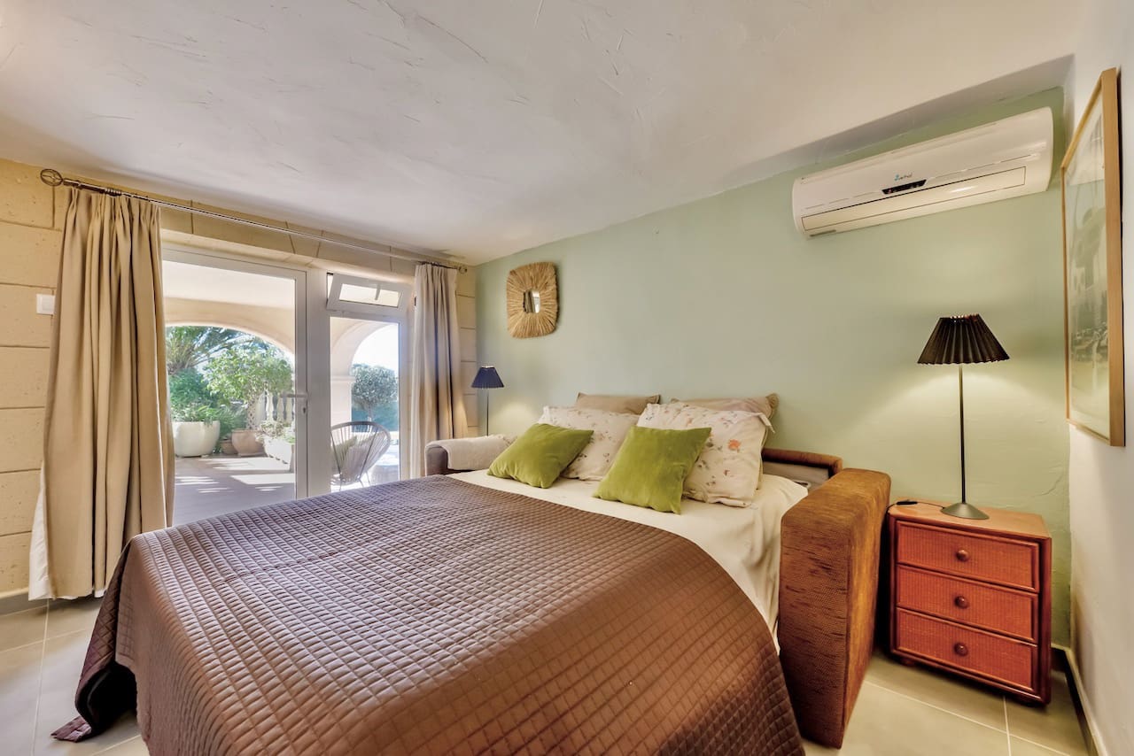 4 slaapkamer Villa te koop in Moraira met zwembad - € 695.000 (Ref: 9053617)