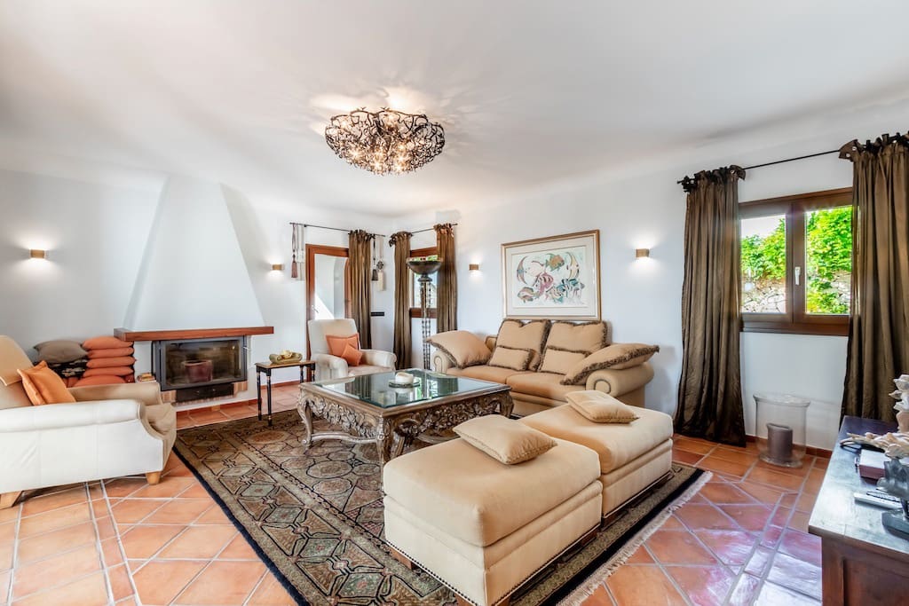 4 bedroom Villa for sale in Moraira with pool garage - € 2,495,000 (Ref: 9058224)