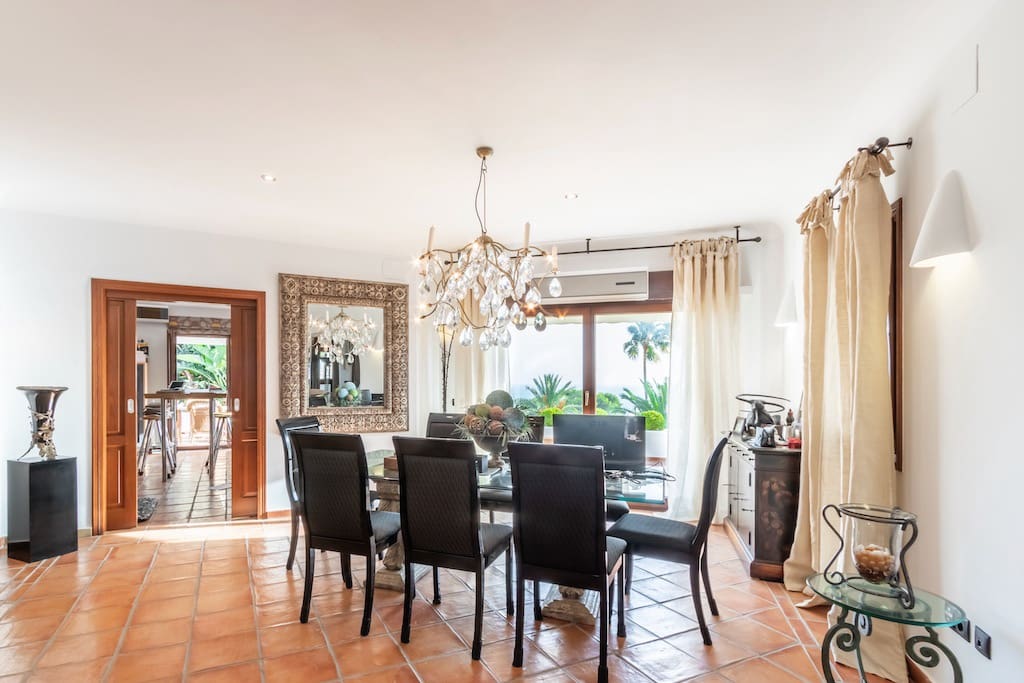4 bedroom Villa for sale in Moraira with pool garage - € 2,495,000 (Ref: 9058224)
