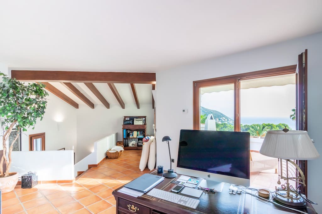 4 bedroom Villa for sale in Moraira with pool garage - € 2,495,000 (Ref: 9058224)