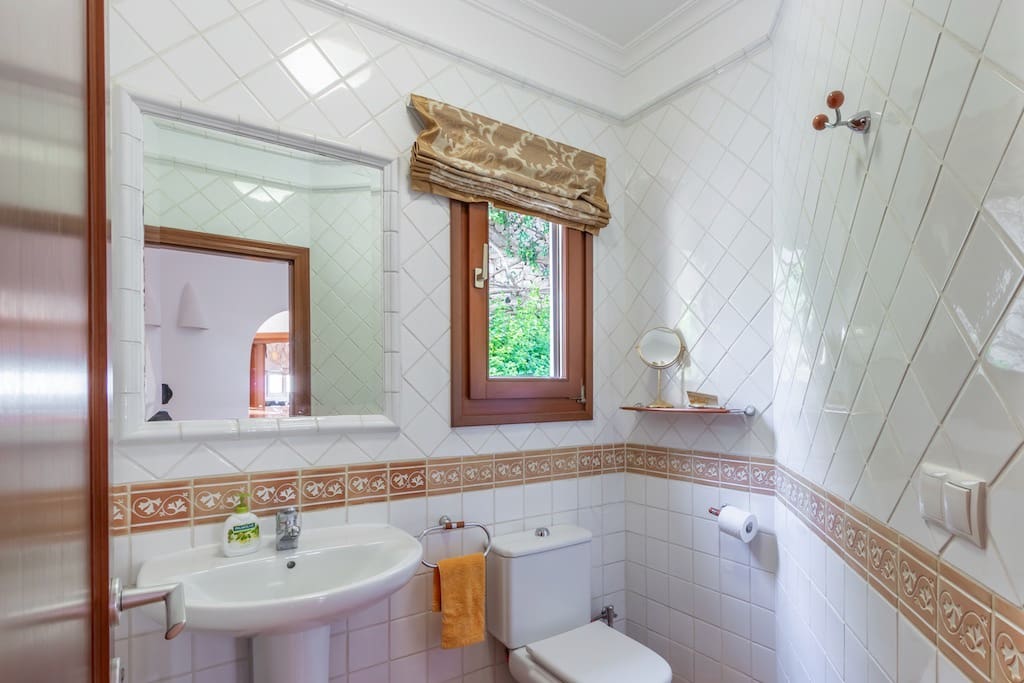 4 bedroom Villa for sale in Moraira with pool garage - € 2,495,000 (Ref: 9058224)