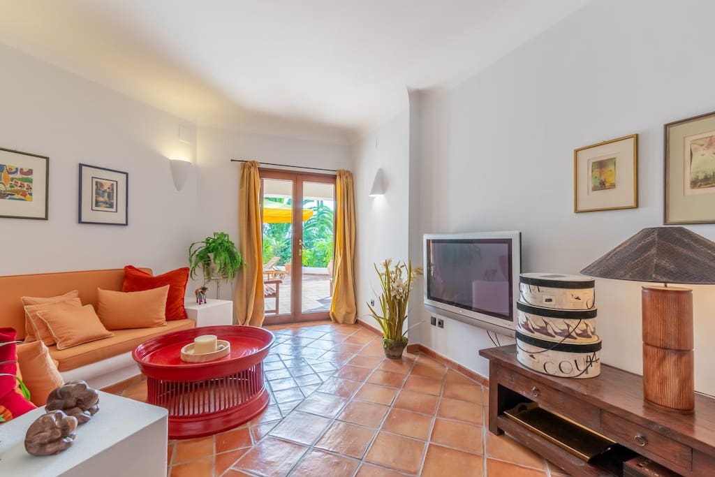 4 bedroom Villa for sale in Moraira with pool garage - € 2,495,000 (Ref: 9058224)