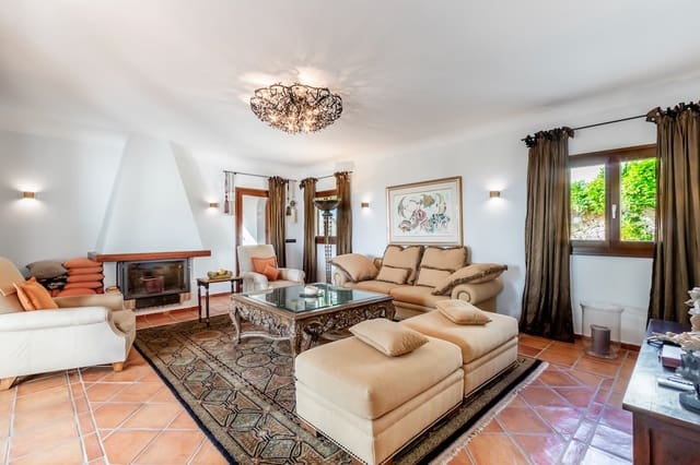 4 slaapkamer Villa te koop in Moraira, Teulada-Moraira met zwembad garage - € 2.495.000 (Ref: 9058224)
