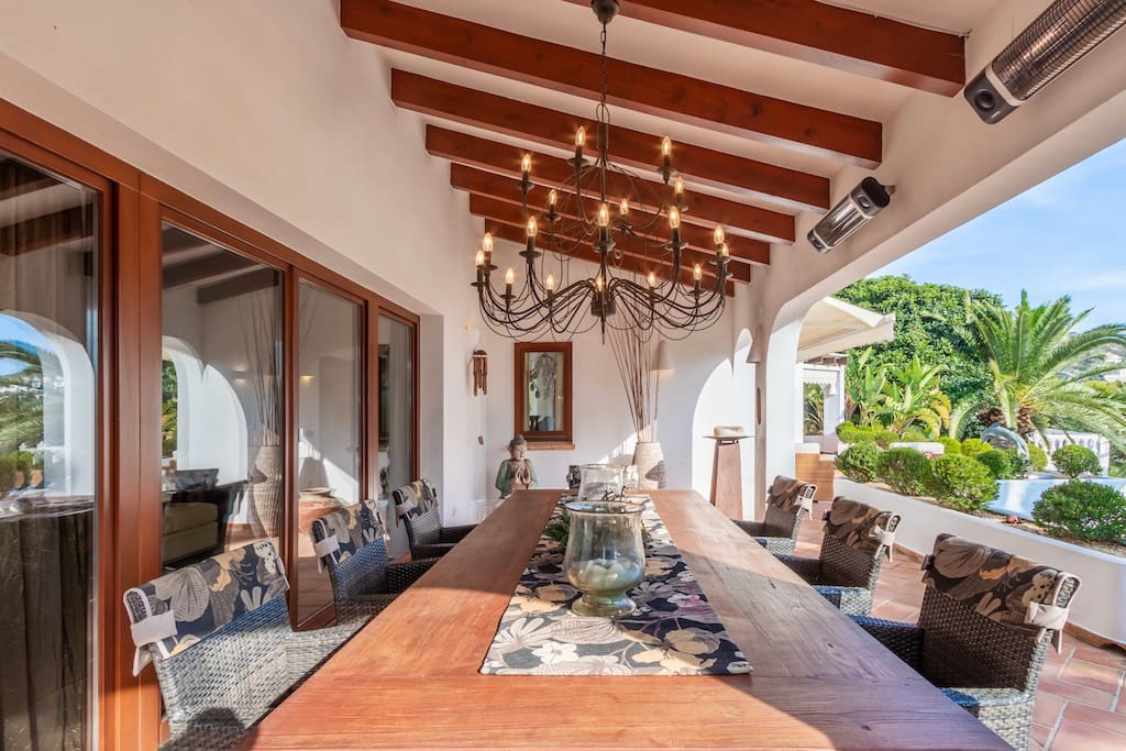 4 bedroom Villa for sale in Moraira with pool garage - € 2,495,000 (Ref: 9058224)