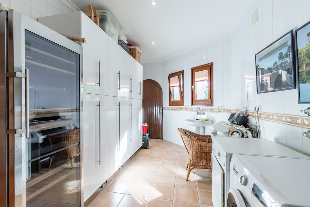 4 bedroom Villa for sale in Moraira with pool garage - € 2,495,000 (Ref: 9058224)