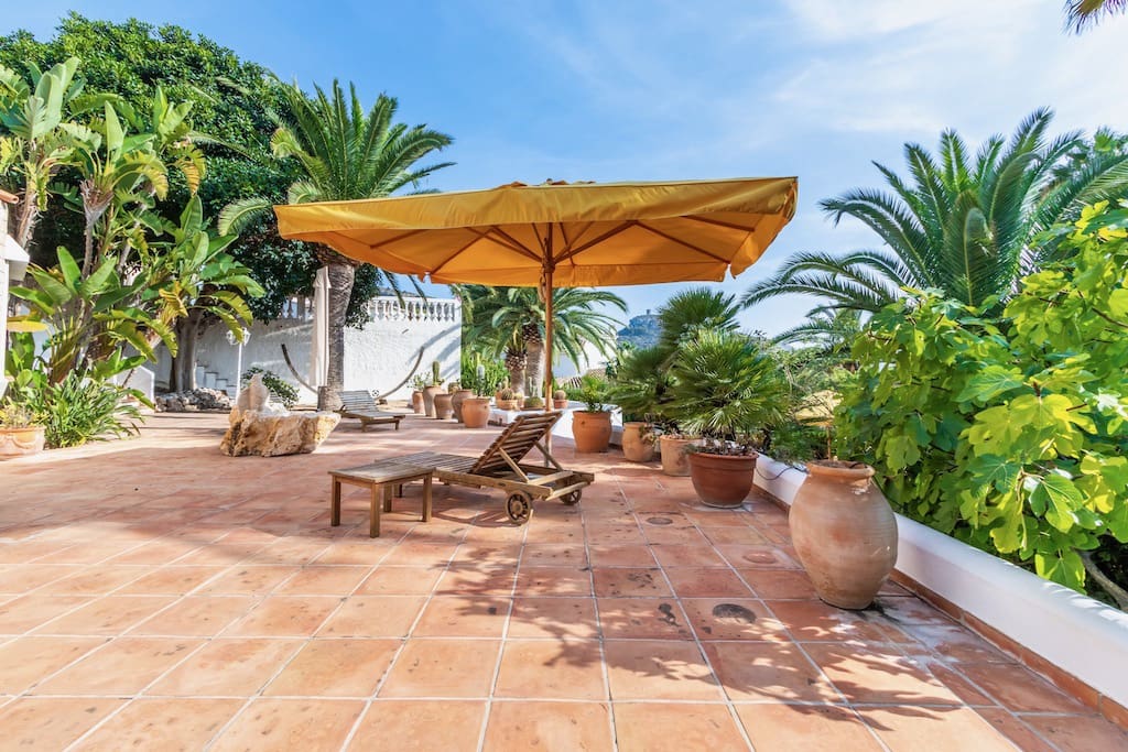 4 bedroom Villa for sale in Moraira with pool garage - € 2,495,000 (Ref: 9058224)