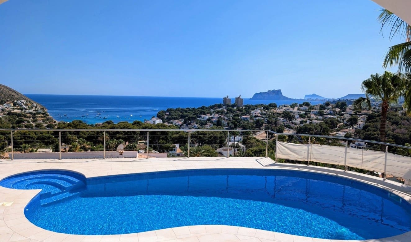 3 soveværelse Villa til salg i Moraira med swimmingpool - € 1.550.000 (Ref: 9106466)
