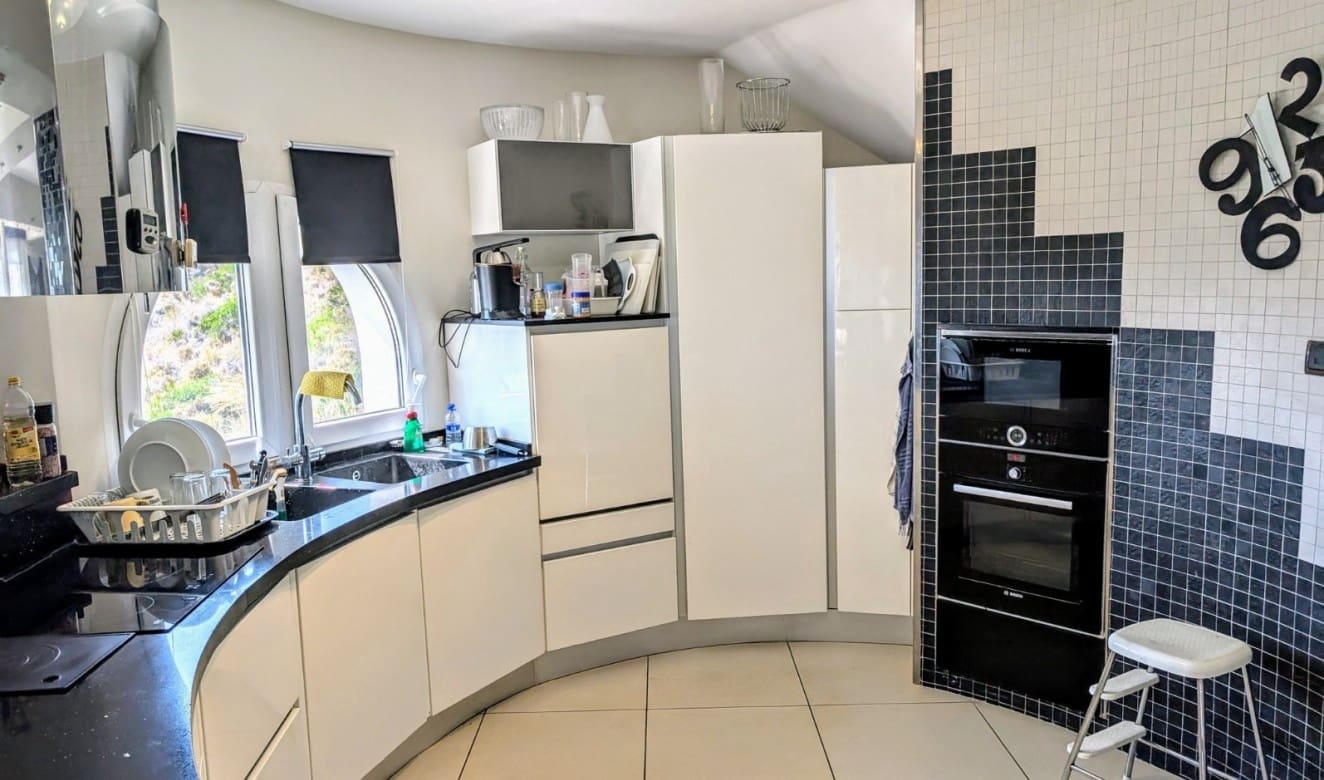 3 soveværelse Villa til salg i Moraira med swimmingpool - € 1.550.000 (Ref: 9106466)