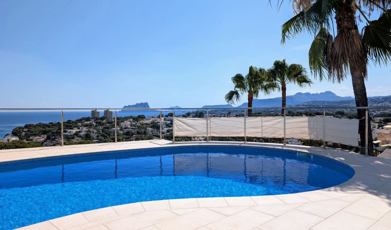 3 soveværelse Villa til salg i Moraira med swimmingpool - € 1.550.000 (Ref: 9106466)