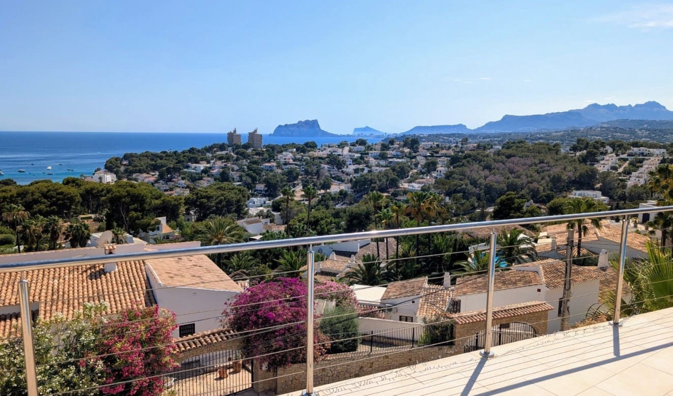 3 soveværelse Villa til salg i Moraira med swimmingpool - € 1.550.000 (Ref: 9106466)