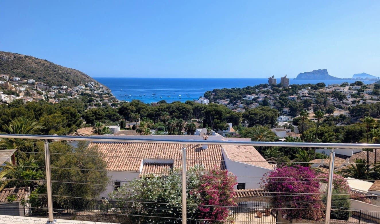 3 soveværelse Villa til salg i Moraira med swimmingpool - € 1.550.000 (Ref: 9106466)