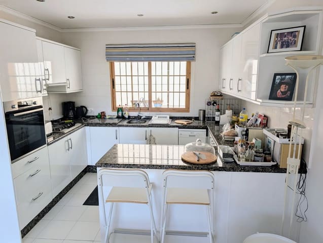 4 soverom Villa til salgs i Moraira, Teulada-Moraira med svømmebasseng - € 445 000 (Ref: 9160948)