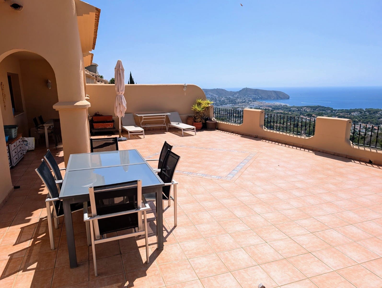 4 soverom Villa til salgs i Moraira med svømmebasseng - € 445 000 (Ref: 9160948)