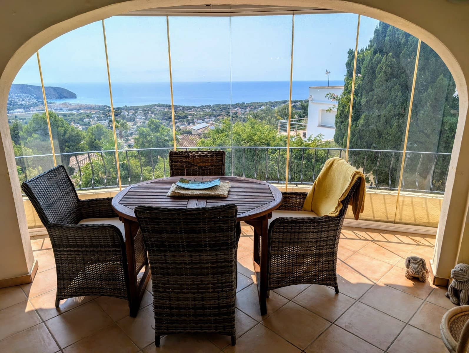 Chalet de 4 habitaciones en Moraira en venta con piscina - 950.000 € (Ref: 9192290)