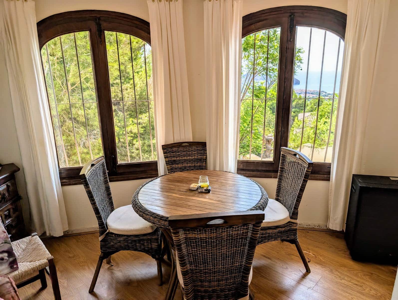 Chalet de 4 habitaciones en Moraira en venta con piscina - 950.000 € (Ref: 9192290)