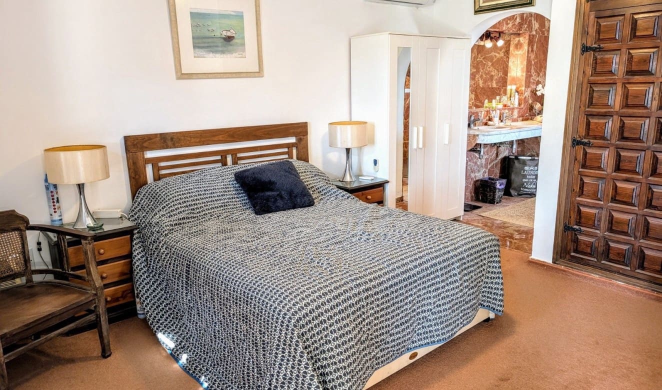 4 makuuhuone Huvila myytävänä paikassa Moraira mukana uima-altaan - 875 000 € (Ref: 9192290)