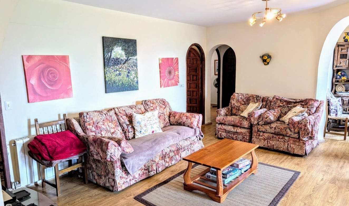 4 makuuhuone Huvila myytävänä paikassa Moraira mukana uima-altaan - 875 000 € (Ref: 9192290)