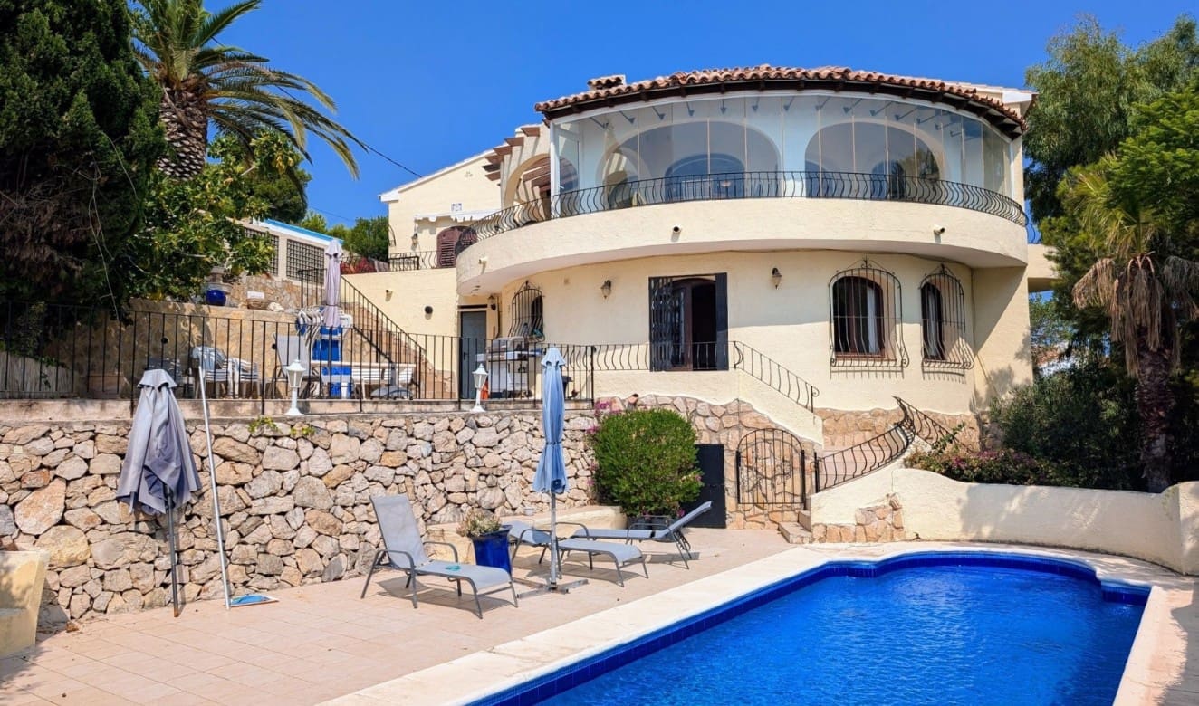 4 makuuhuone Huvila myytävänä paikassa Moraira mukana uima-altaan - 875 000 € (Ref: 9192290)