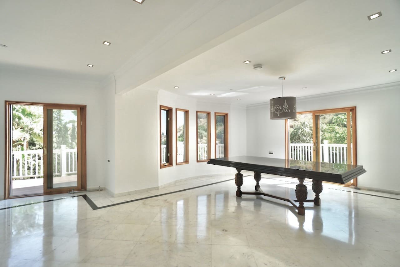 7 slaapkamer Villa te koop in Benahavis met zwembad garage - € 1.995.000 (Ref: 9198617)