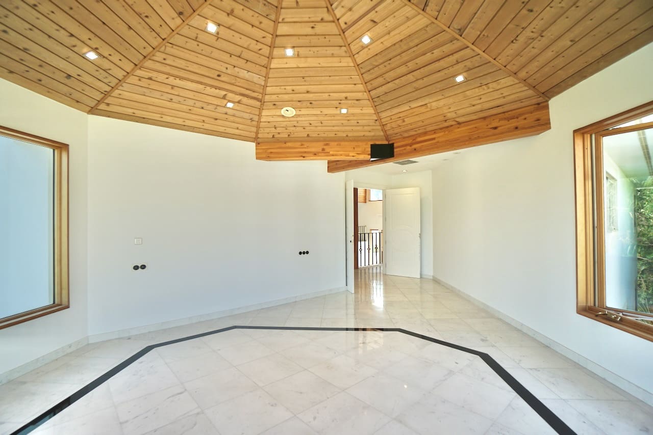 7 slaapkamer Villa te koop in Benahavis met zwembad garage - € 1.995.000 (Ref: 9198617)