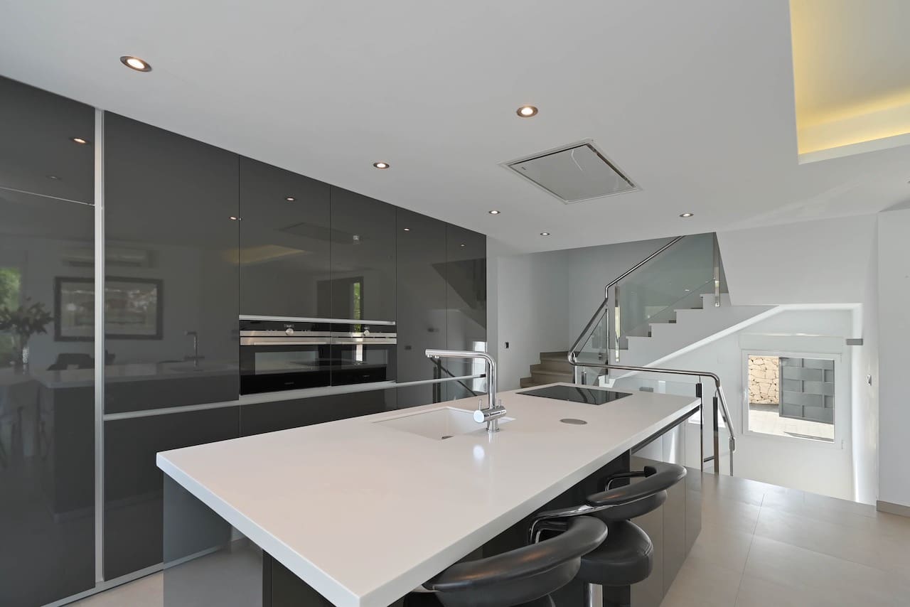 5 slaapkamer Villa te koop in Moraira met zwembad garage - € 1.395.000 (Ref: 9263585)